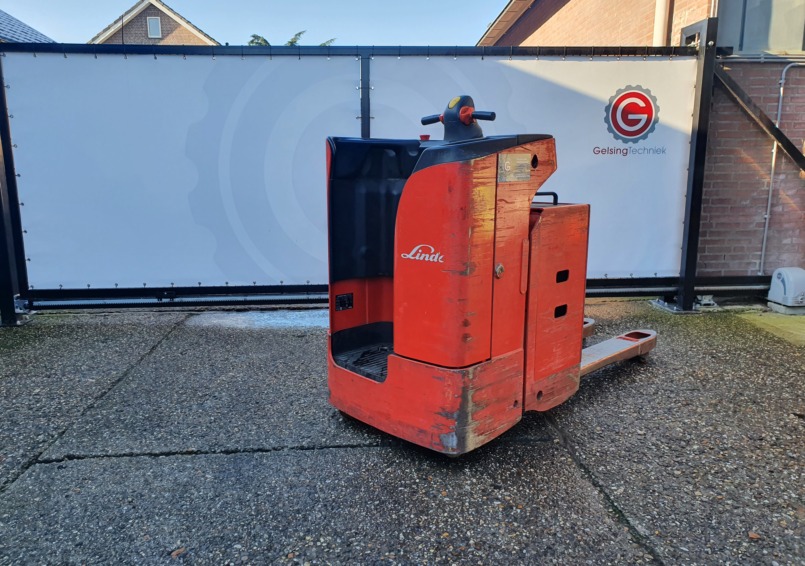 Foto 2: Linde T20SF elektrische meerijdt pallettruck